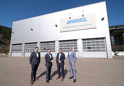 V. l. n. r.: Jürgen Secklehner, Managing Director, ARAplus; Christoph Scharff, Chairman ARA; Michael Waupotitsch, Vice President Reject and Recycling, ANDRITZ; Franz Frühauf, Sales Director Reject and Recycling, ANDRITZ