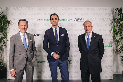 V.l.n.r. Christoph Scharff (ARA Vorstandsvorsitzender), Harald Hauke (ARA Vorstand), Alfred Berger (ARA Aufsichtsratvorsitzender)