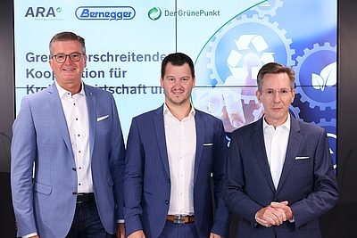 v.l.n.r.: Michael Wiener (CEO Grüner Punkt), Kurt Bernegger (Geschäftsleitung Bernegger GmbH), Christoph Scharff (ARA Vorstandsvorsitzender)