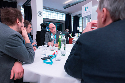 Die H2 Convention von 26. bis 28. November in Linz ist Treffpunkt für nationale und internationale Entscheidungsträger aus Städten, Regionen, Unternehmen, Netzwerken und Thinktanks. © Sebastian-Philipp