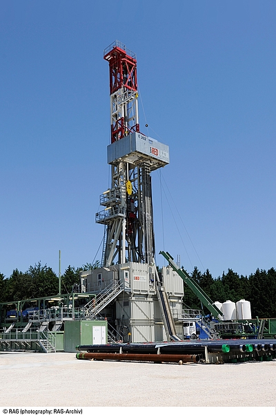 Eine Bohranlage der RED Drilling & Services GmbH im Einsatz für die RAG